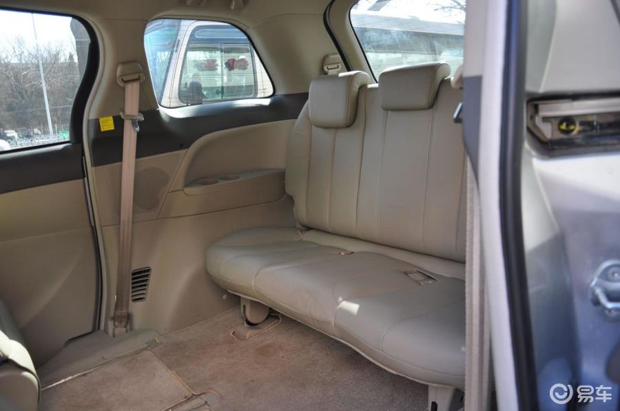 【比亚迪m62011款2.