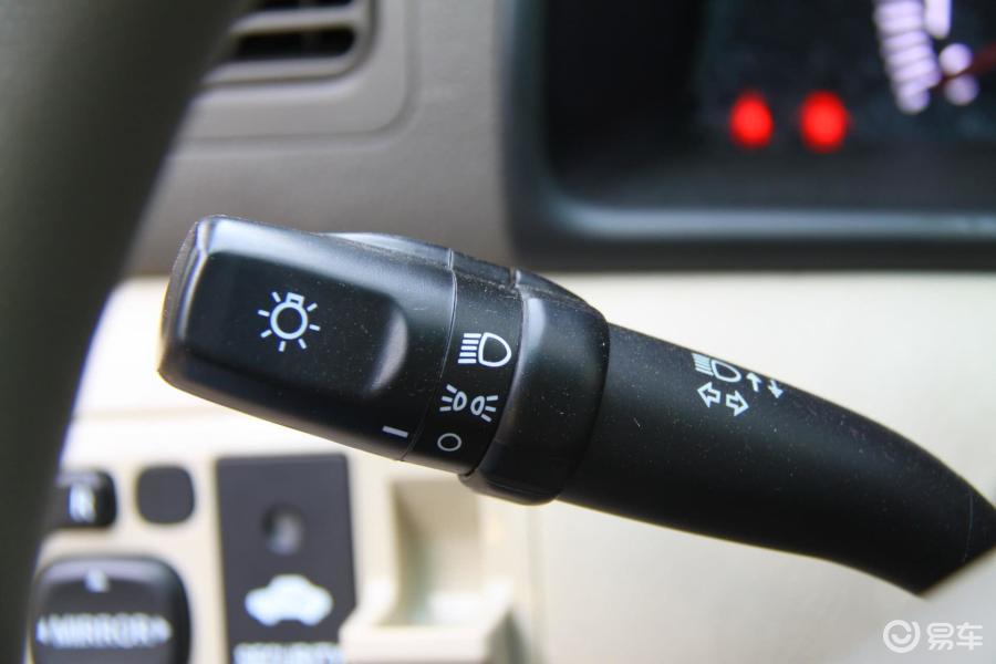 【比亚迪f3r2011款1.