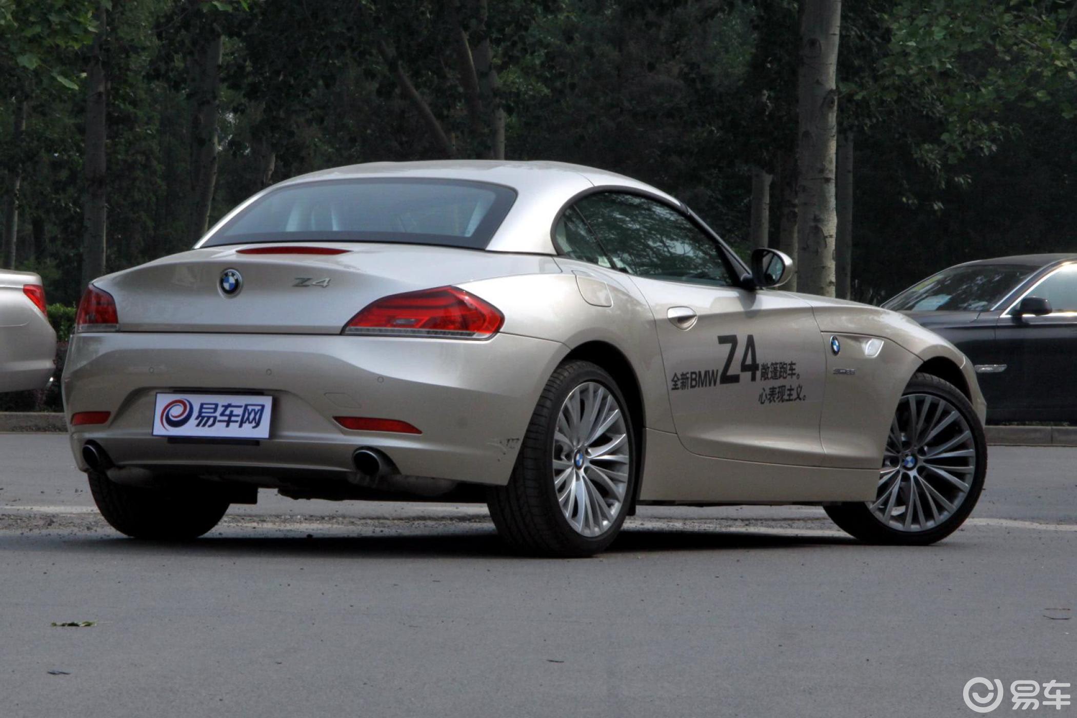 【宝马z42010款sdrive35i 豪华型侧后45度车头向右水平汽车图片-汽车