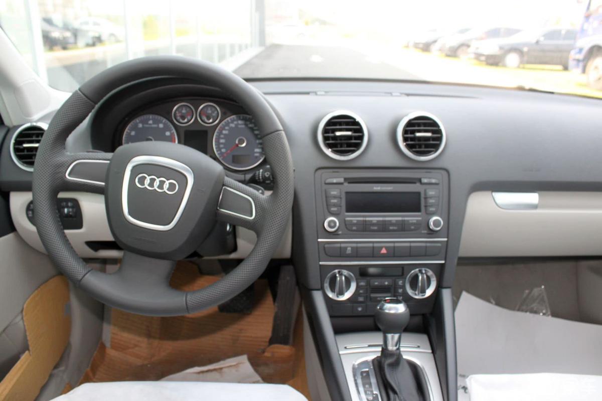 【奥迪a3(进口)2011款sportback 1.