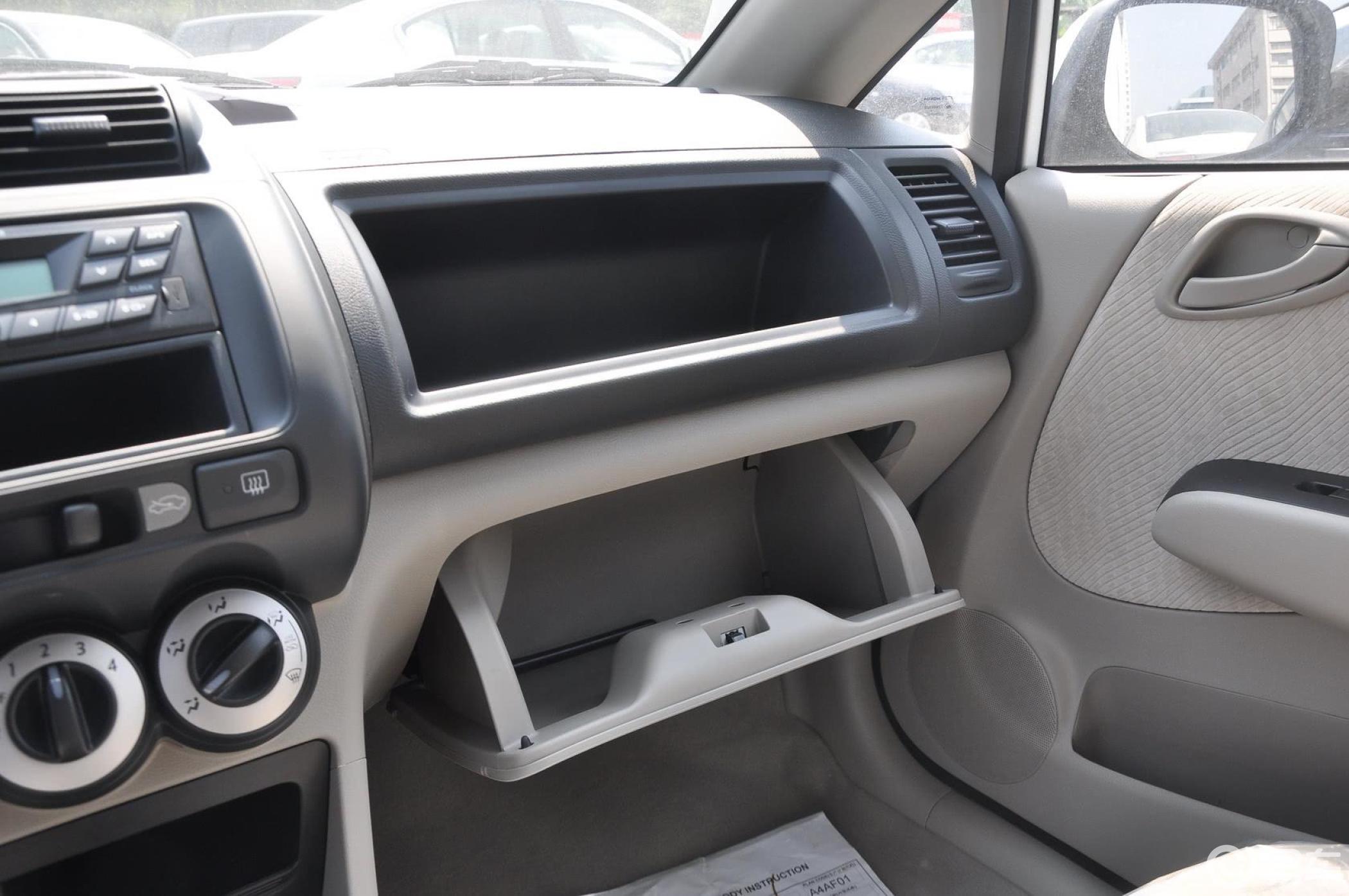 【理念s12011款1.3l 手动 舒适版内饰汽车图片-汽车图片大全】-易车