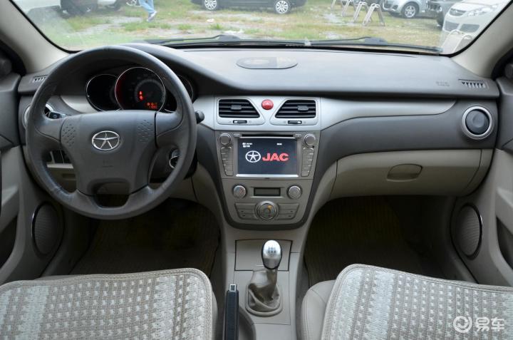 和悦 豪华型和悦内饰-红色