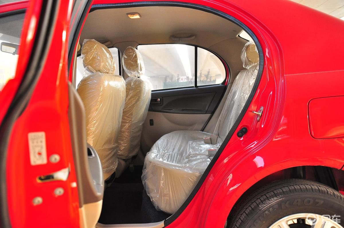 【威志2011款三厢 1.5l 旗舰型空间汽车图片-汽车图片大全】-易车