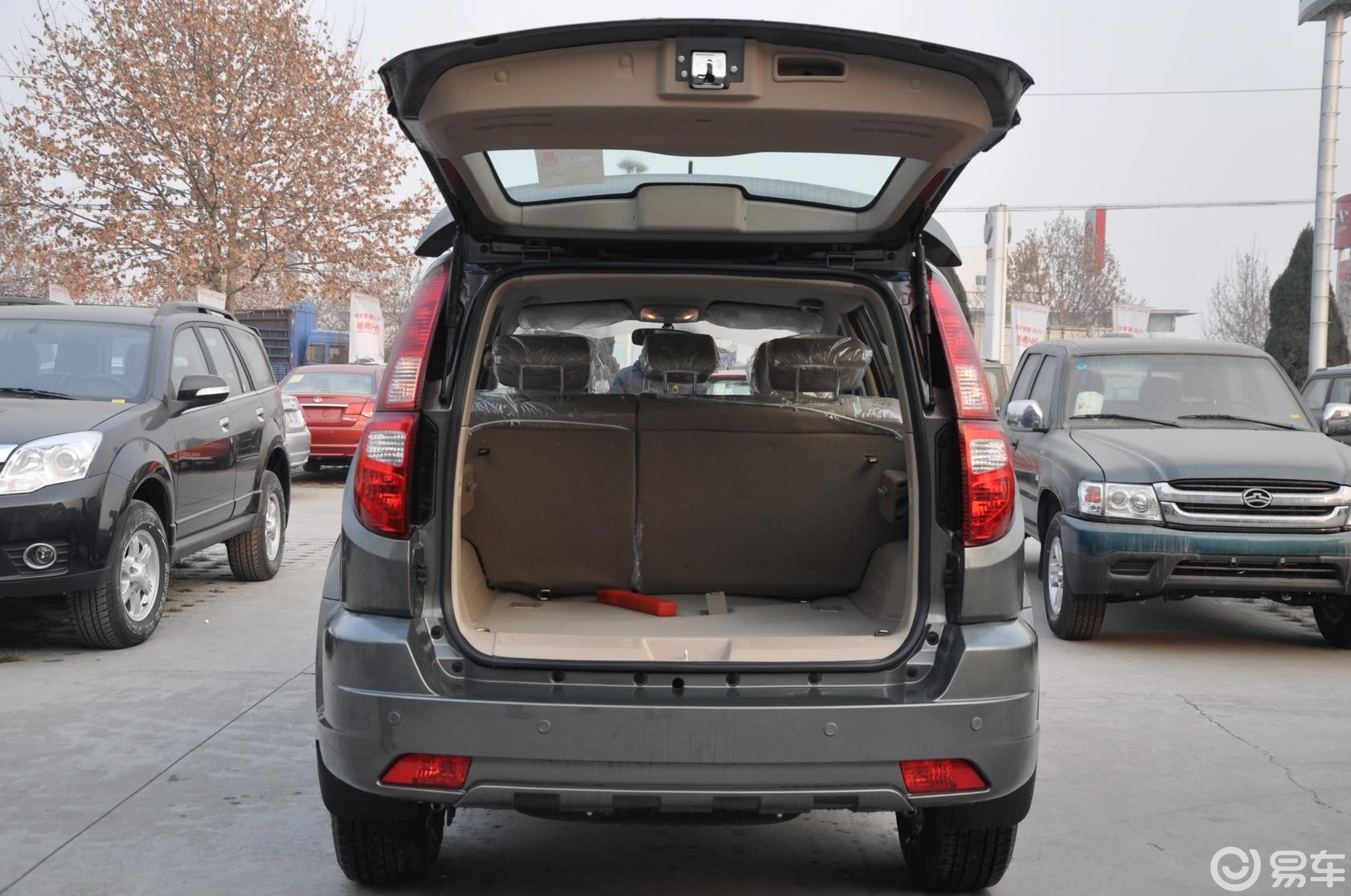 【哈弗h32010款领先版 两驱 豪华 汽油版空间汽车图片-汽车图片大全】