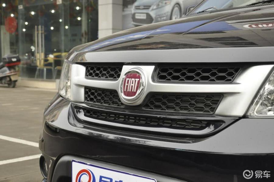 菲跃 2012款 2.4l 豪华 7座