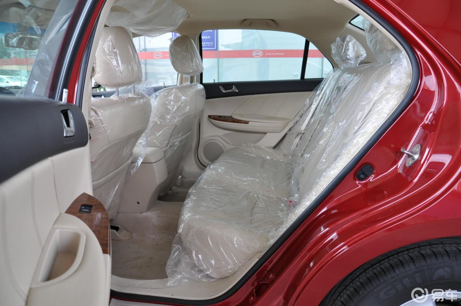 【比亚迪g62012款1.