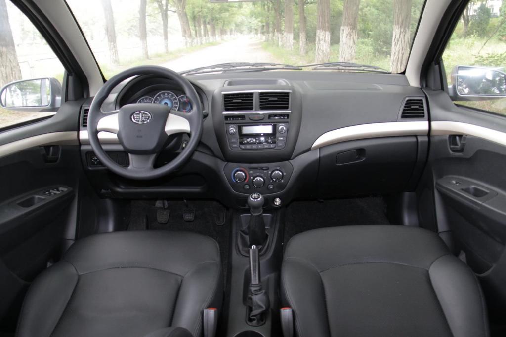 【威志v5-内饰图片完整内饰(中间位置)】-网通社internet info agency