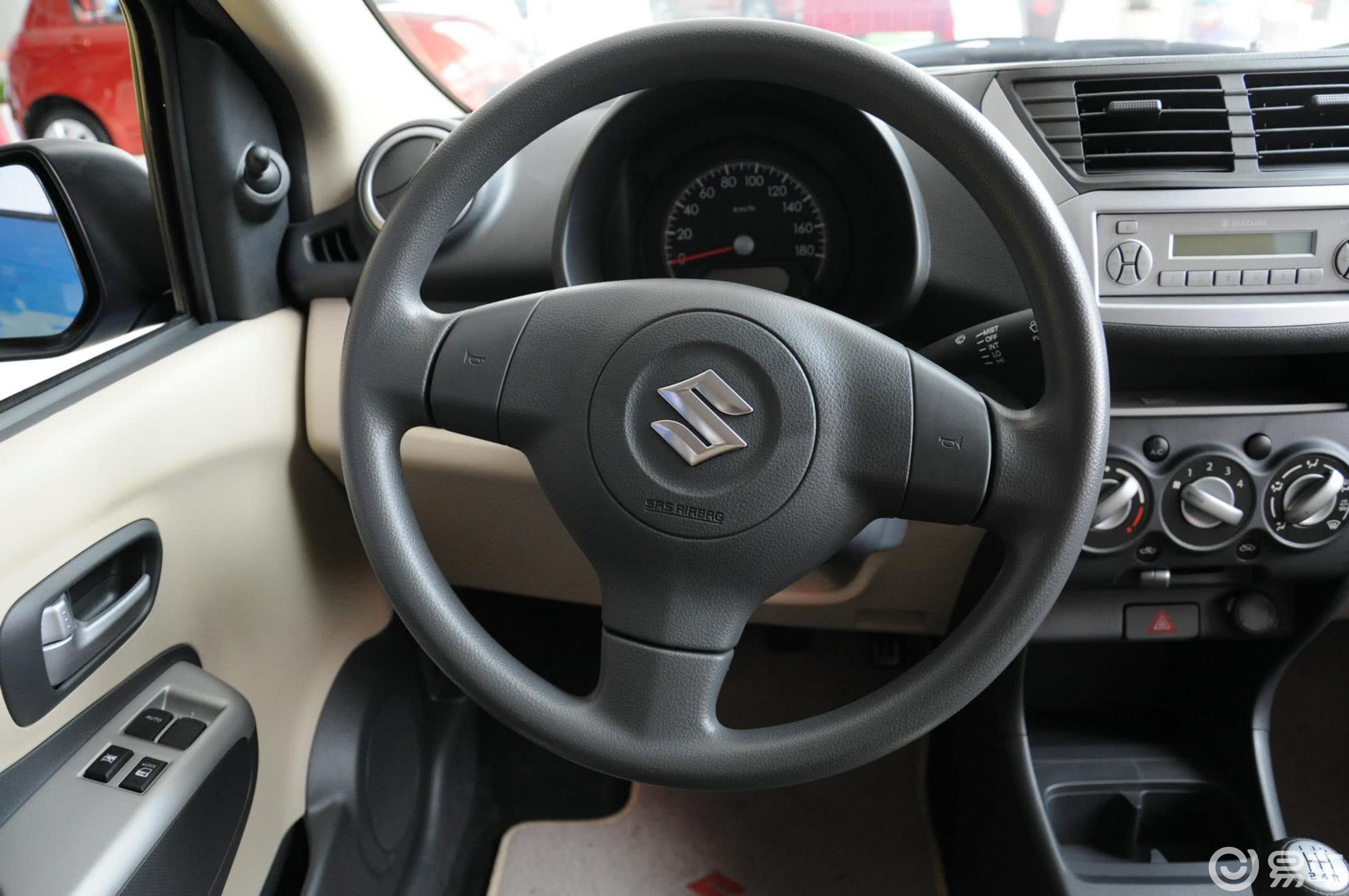 【奥拓2012款1.0l 手动 舒适型内饰汽车图片-汽车图片大全】-易车