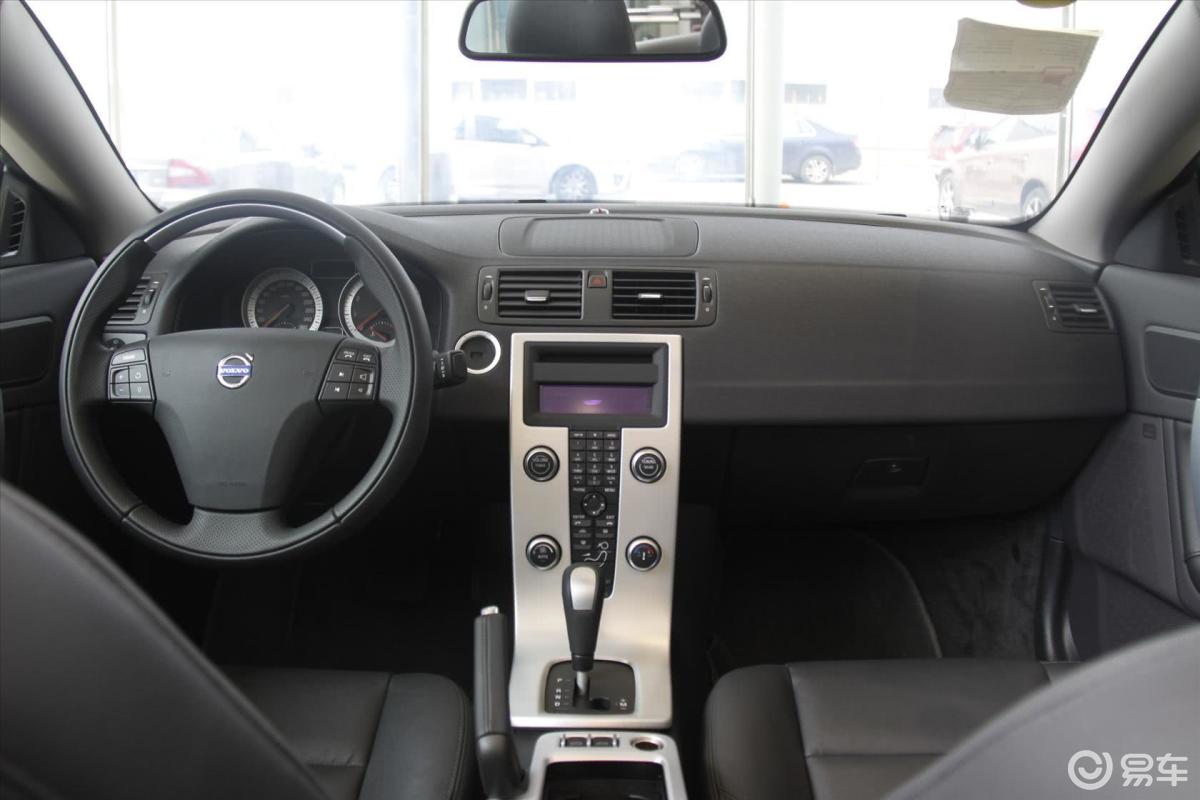 【沃尔沃c702010款t5内饰汽车图片-汽车图片大全】-易车