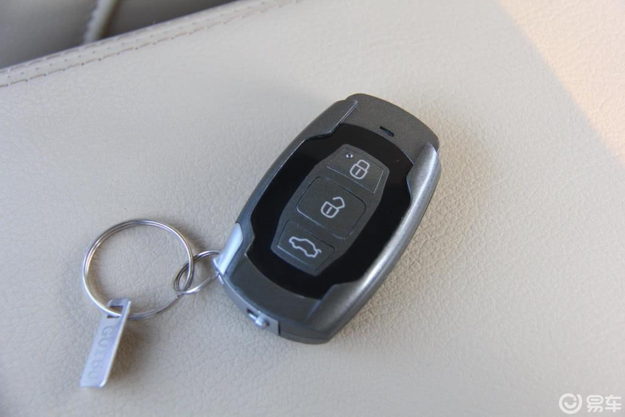 【比亚迪g62012款1.