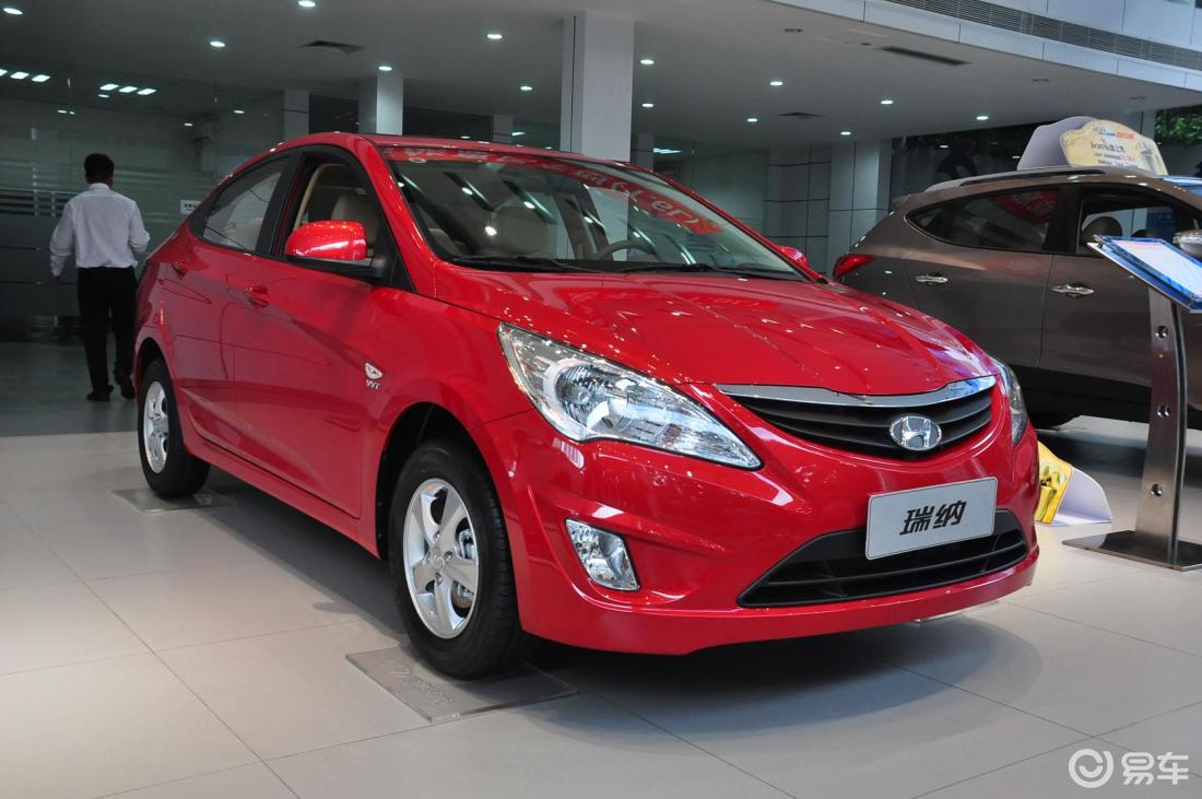 北京现代瑞纳三厢最高优惠0.3万元