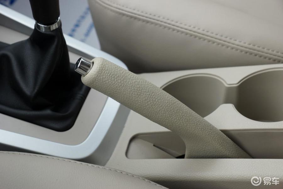 8l 手动 标准 lx驻车制动(手刹,电子,脚刹)汽车图片-汽车图片大全】