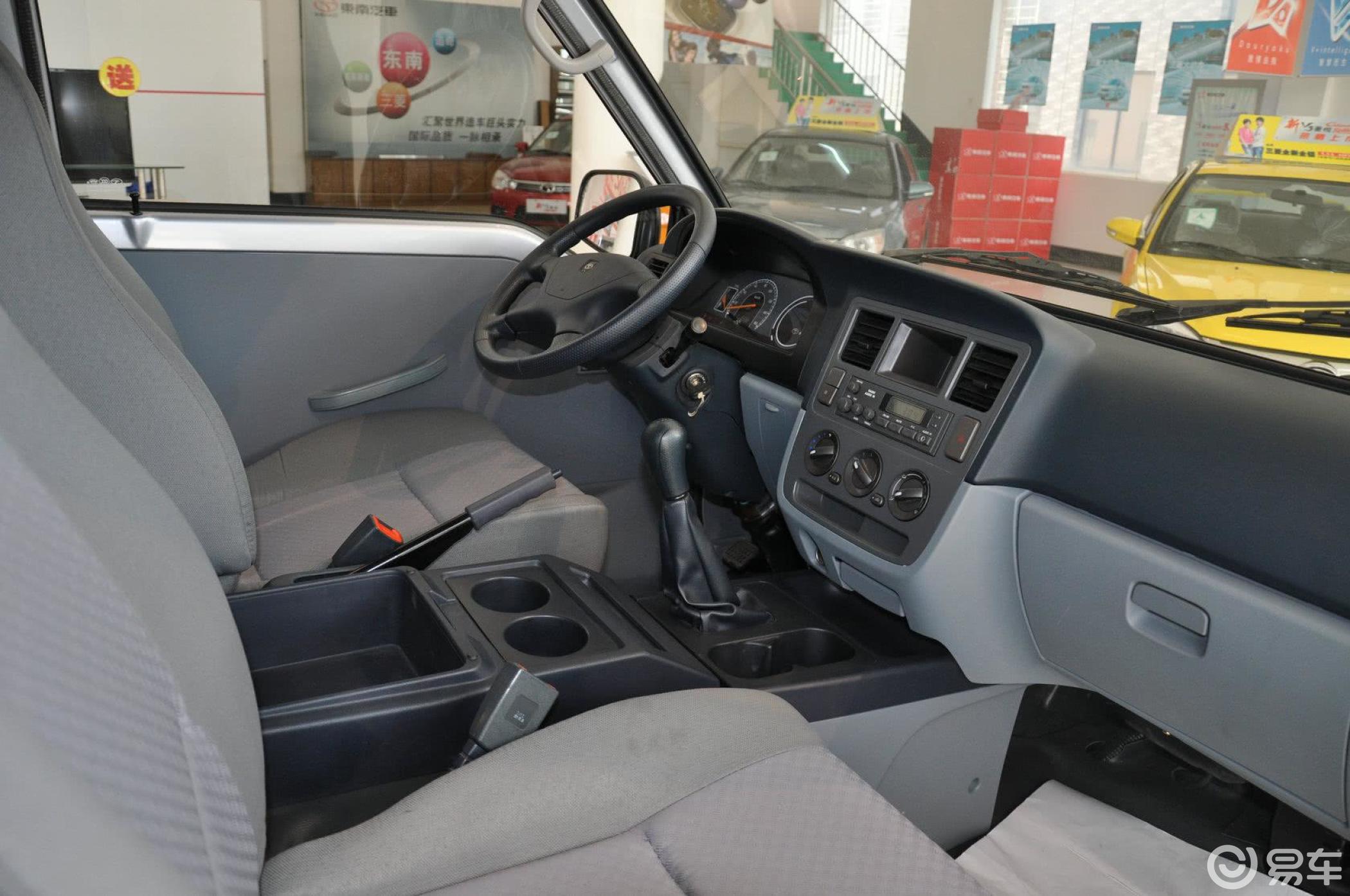 【得利卡2009款创业先锋系列 标准型 7座内饰汽车图片-汽车图片大全】