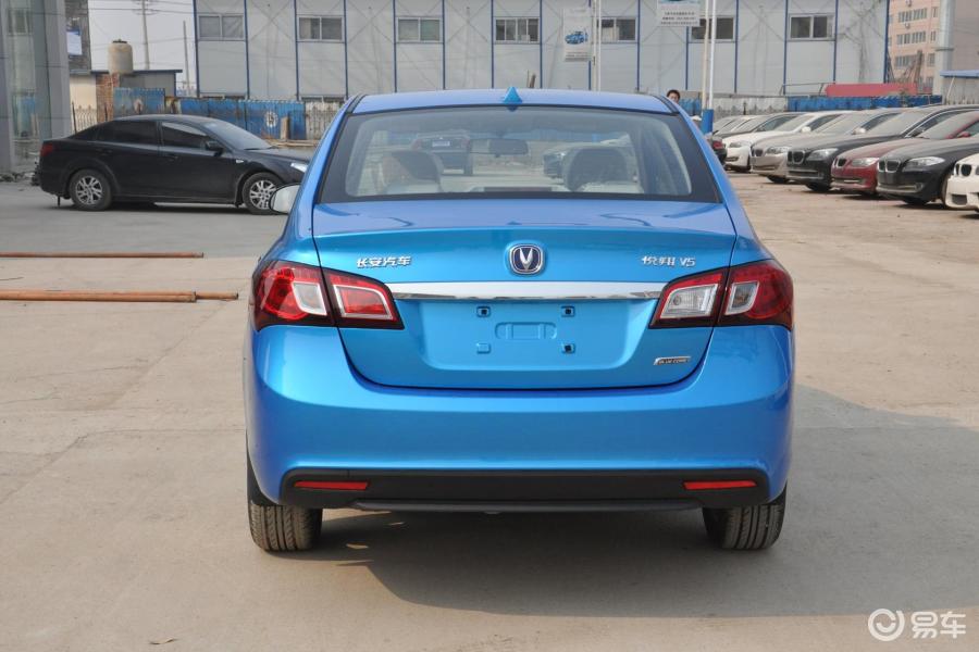 长安悦翔v5 正车尾图