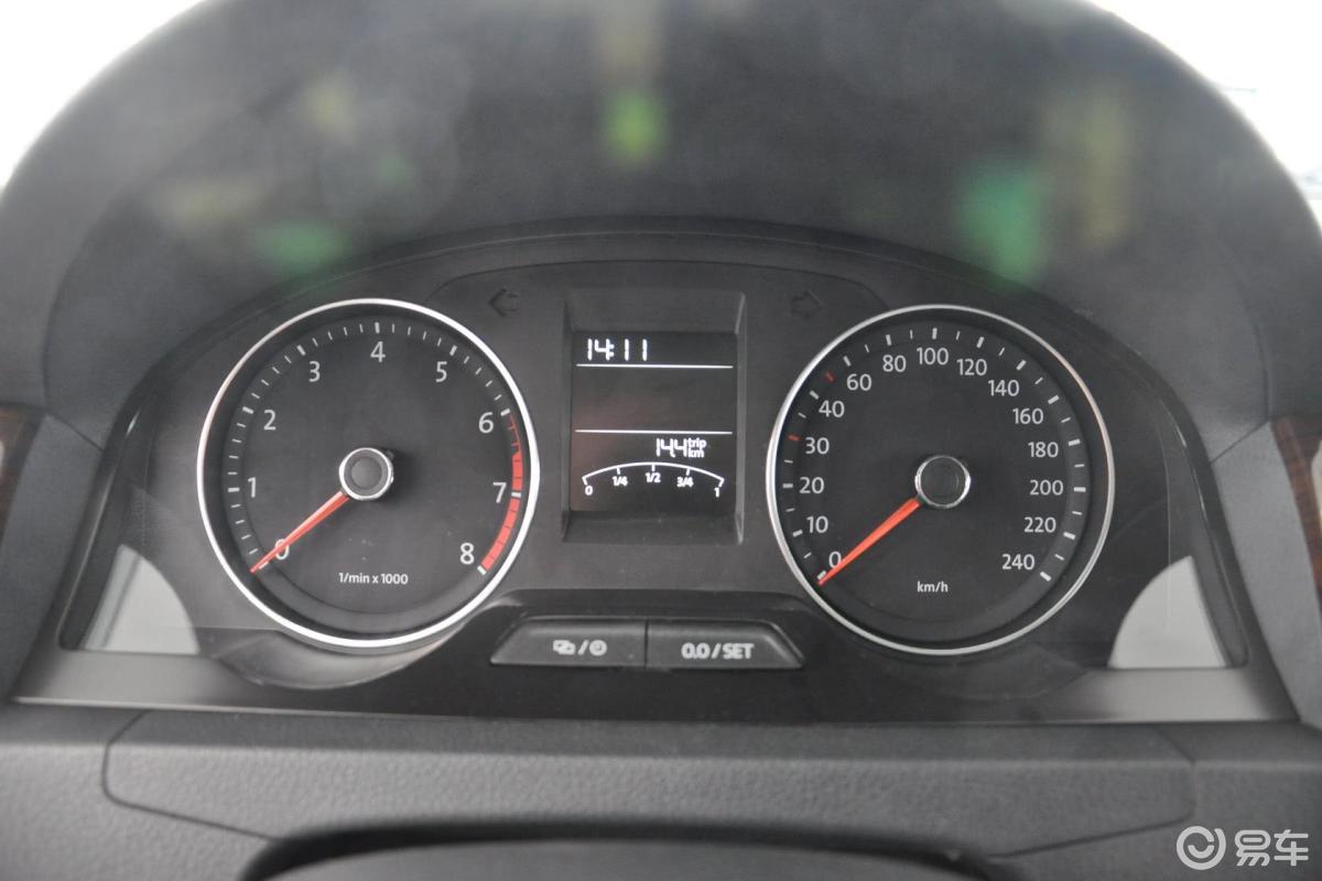 【桑塔纳2013款1.6l 自动 豪华版仪表盘汽车图片-汽车图片大全】-易车