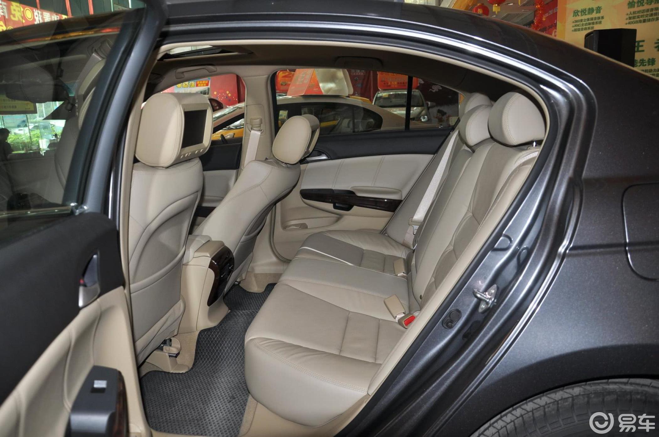 广汽本田  雅阁 2013款  2018款  2016款  2015款  2014款  2013款