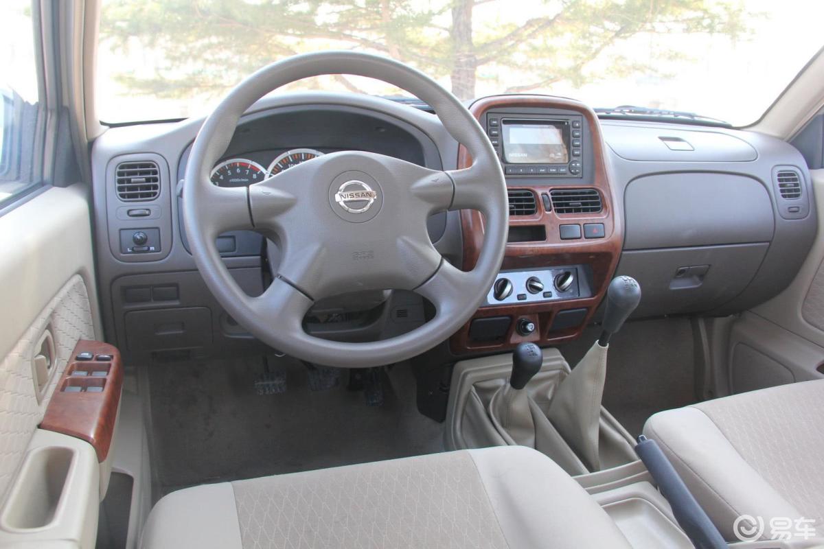 【日产d22皮卡2013款zn2033ubg4 豪华型内饰汽车图片-汽车图片大全】