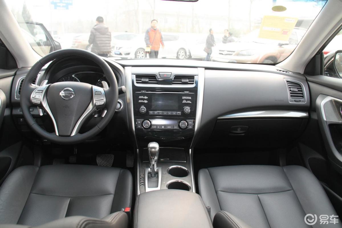 【天籁2013款2.5xl 领先版内饰全景正拍汽车图片-汽车图片大全】-易车