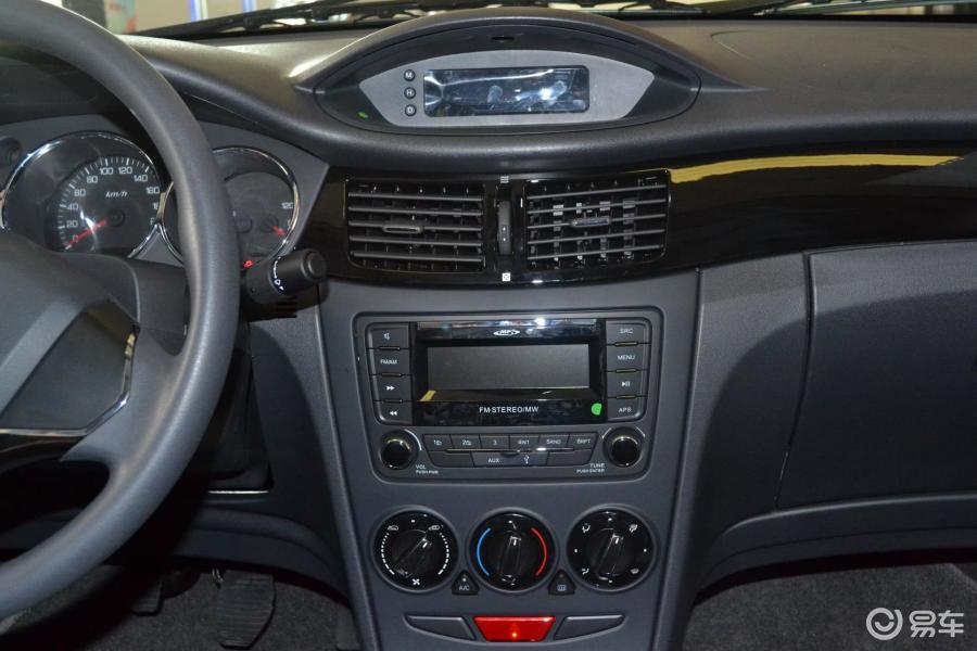 东风风神s30 中控台正面图