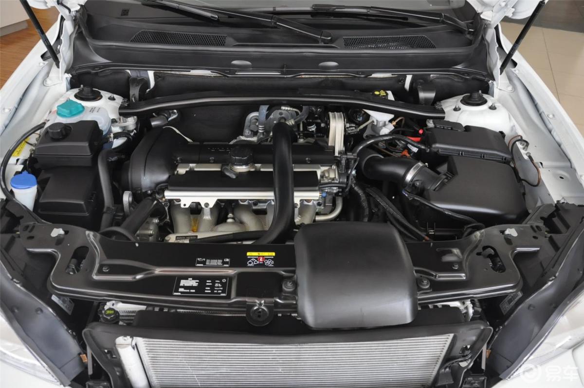 【沃尔沃xc902013款2.