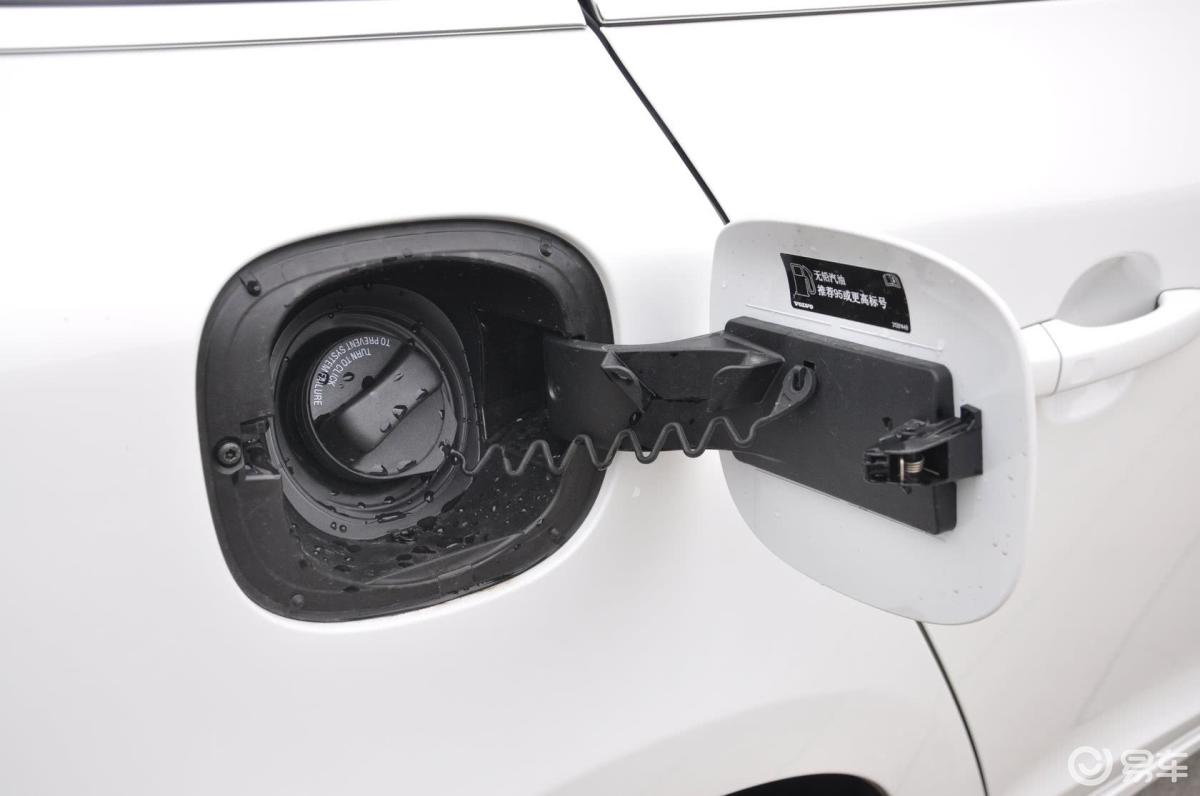 【沃尔沃v602013款t5 智尊版油箱盖汽车图片-汽车图片大全】-易车