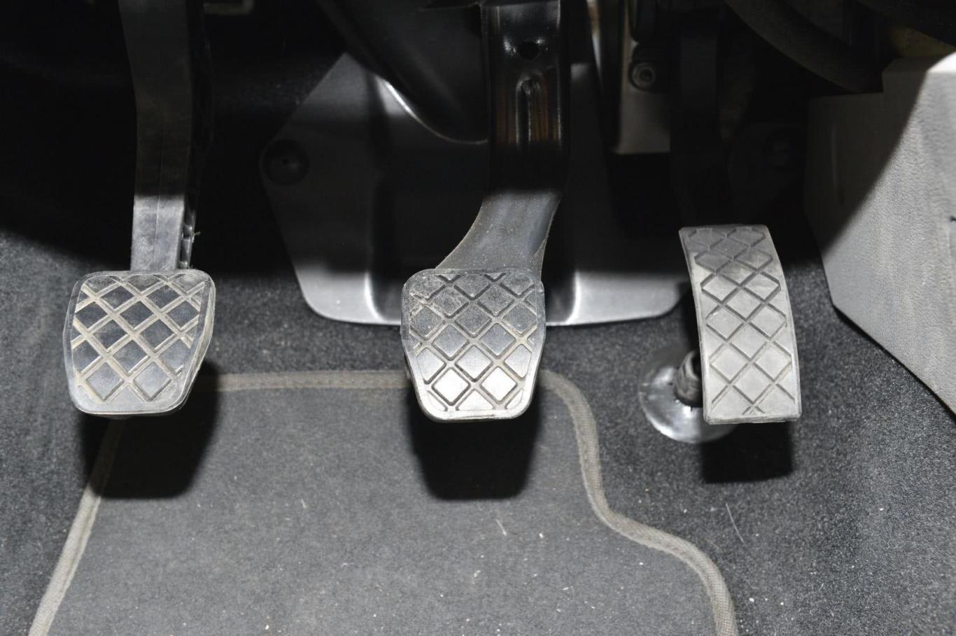 宝来1.4t 手动 舒适型脚踏板