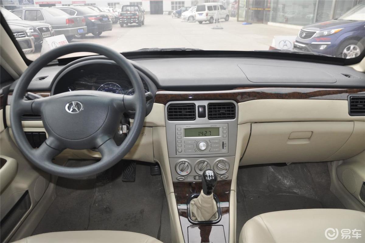 【野马f992012款1.5l 手动内饰全景正拍汽车图片-汽车图片大全】-易车