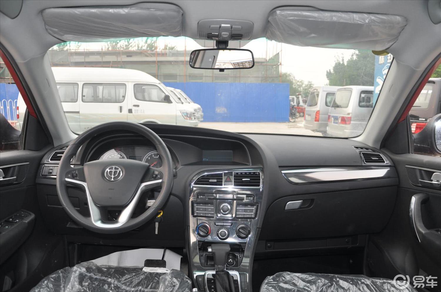 5t 自动 尊贵型内饰全景正拍汽车图片-汽车图片大全】-易车