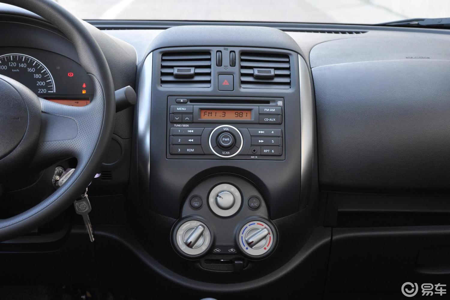 5xe 手动 舒适版中控台整体汽车图片-汽车图片大全】-易车