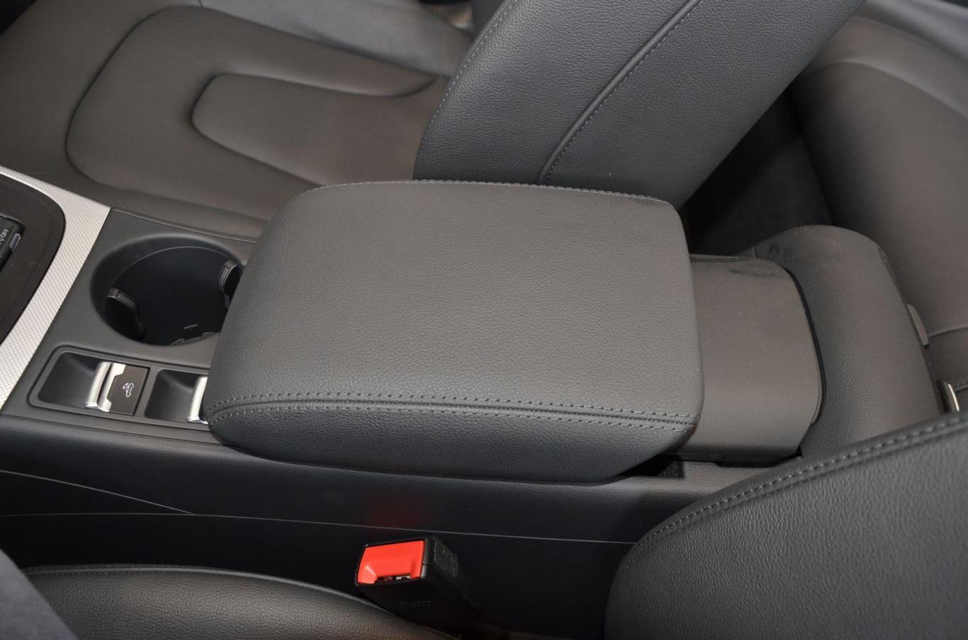 奥迪a5cabriolet 2.0t前排中央扶手箱