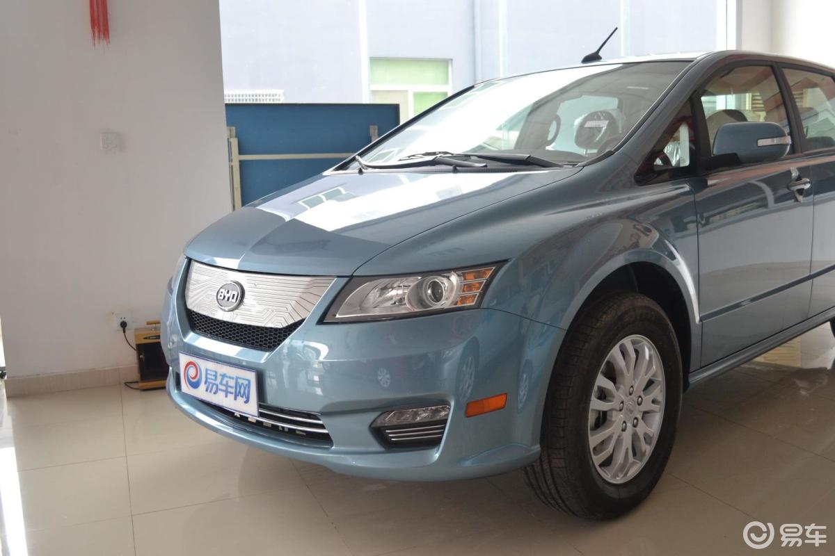 【比亚迪e62013款公务版车头局部汽车图片-汽车图片大全】-易车