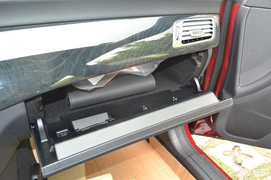 【奔驰cls级2013款cls 350 猎装豪华型手套箱汽车图片-汽车图片大全】