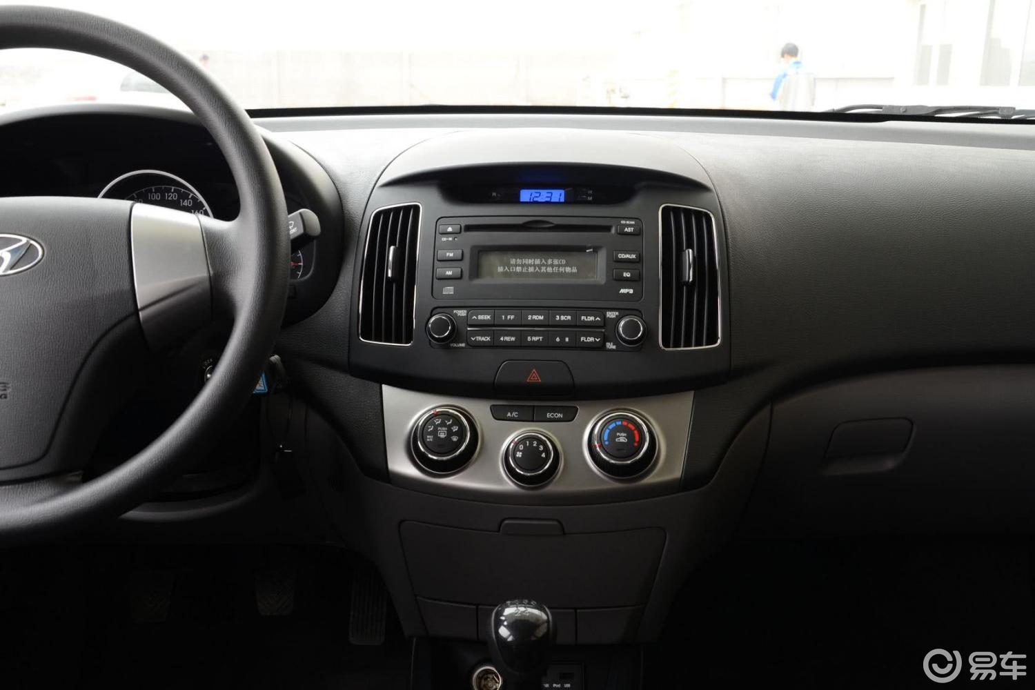 【悦动2011款1.6l gls 手动中控台整体汽车图片-汽车图片大全】-易车