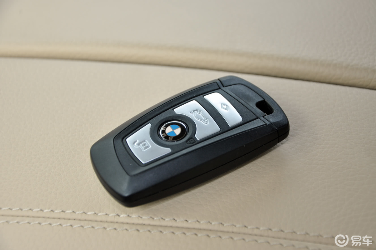 【宝马5系2013款530li 领先型钥匙汽车图片-汽车图片大全】-易车