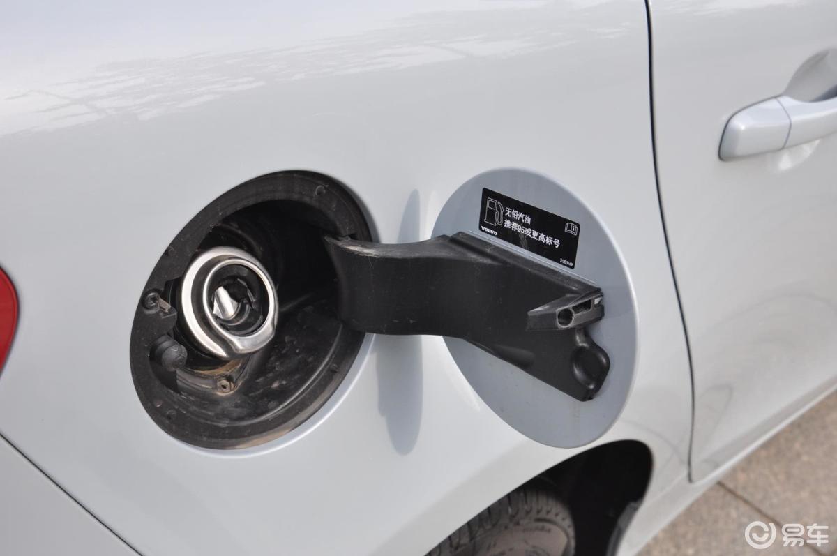 【沃尔沃v402013款v40 智逸版油箱盖汽车图片-汽车图片大全】-易车