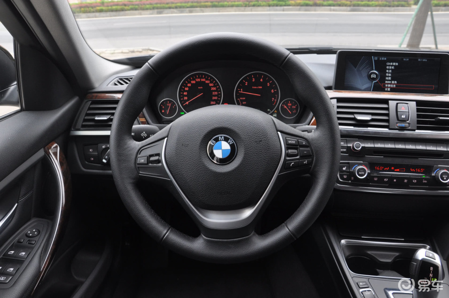 【宝马3系2013款320li 豪华设计套装方向盘汽车图片-汽车图片大全】
