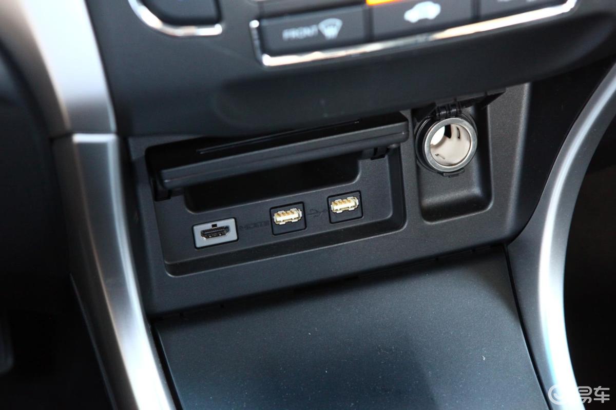 【凌派2013款1.8l 自动 旗舰版usb接口汽车图片-汽车图片大全】-易车