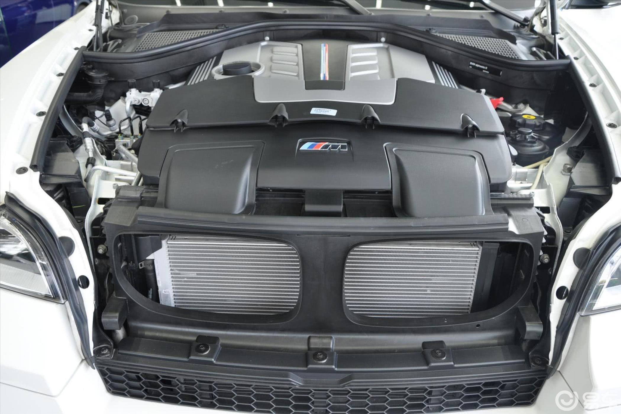 【宝马x6 m2013款4.4l v8发动机汽车图片-汽车图片大全】-易车
