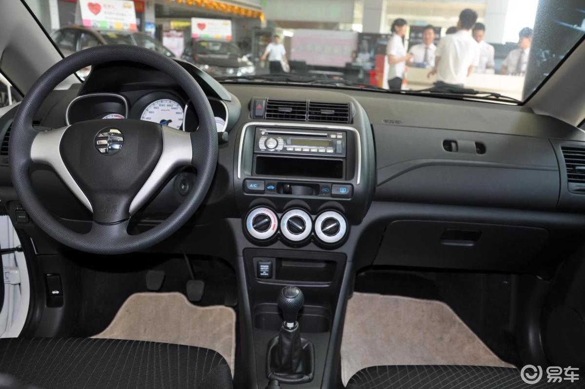 5l 手动 舒适型内饰全景正拍汽车图片-汽车图片大全】-易车