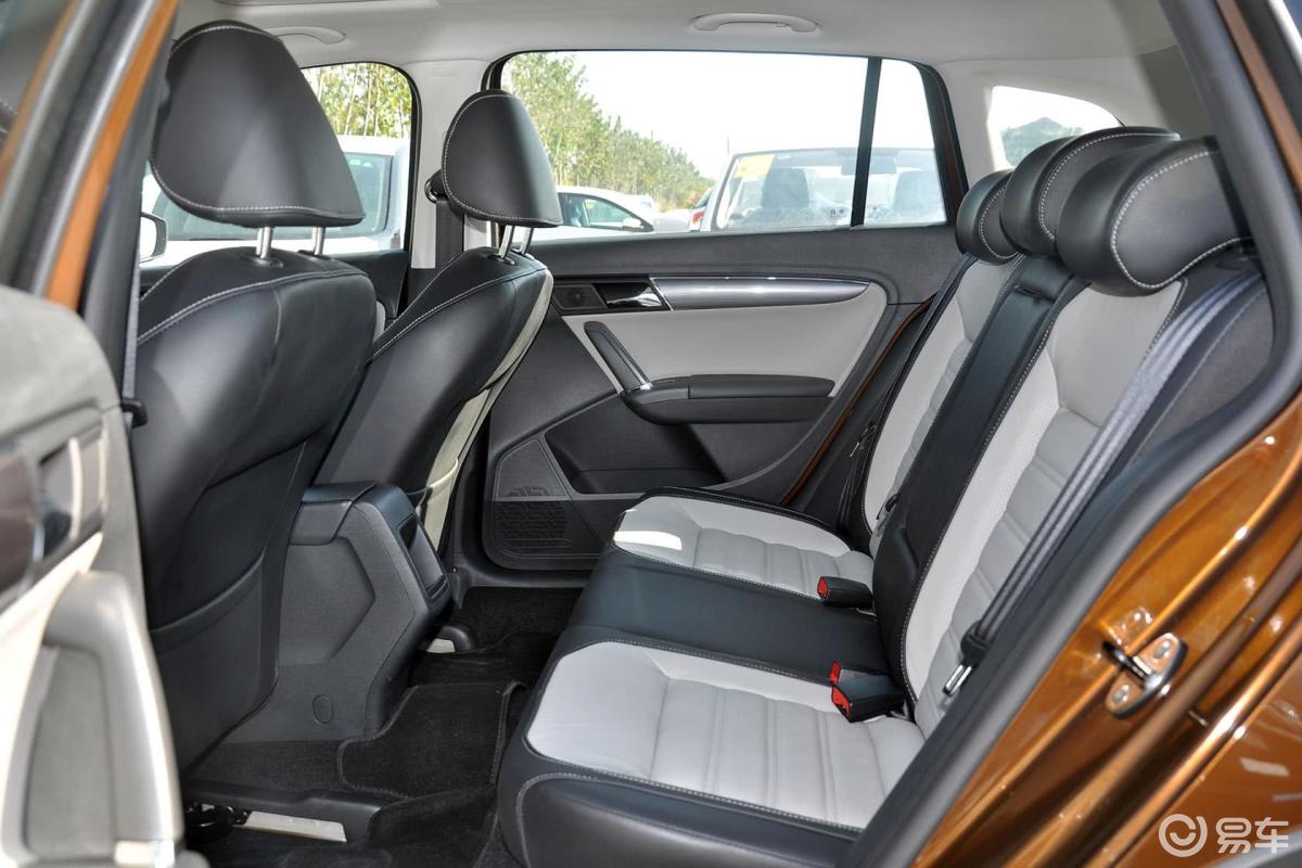 【朗境2014款1.4t 双离合后排空间体验汽车图片-汽车图片大全】-易车