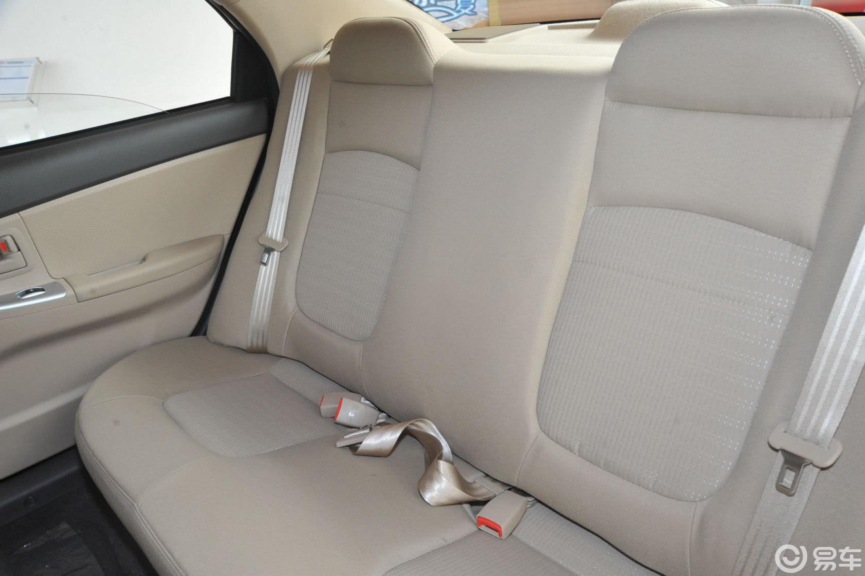【赛拉图2012款1.6l 手动 gl后排座椅汽车图片-汽车图片大全】-易车