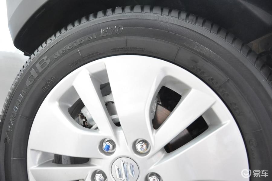 长安铃木 锋驭 2014款 2015款 2014款 1.6l cvt 精英型  1.
