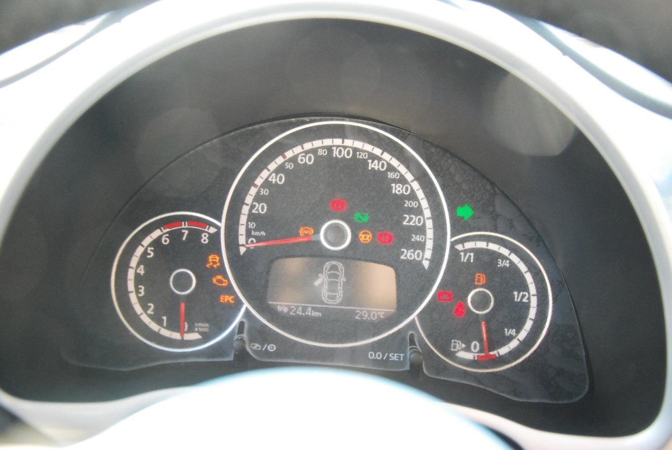甲壳虫1.4 tsi 时尚型仪表盘