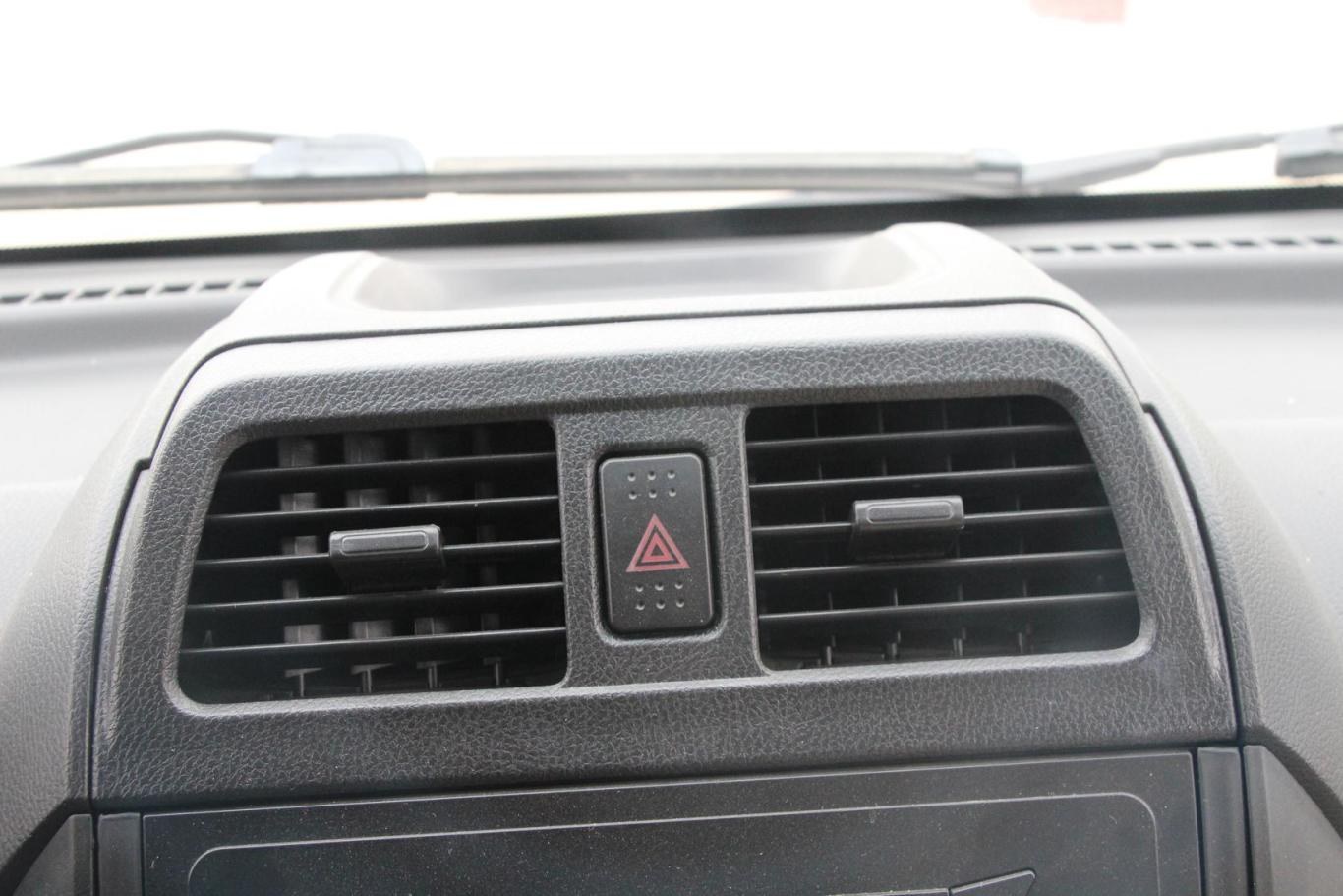 【东风小康c37c37 创业ii型前出风口图片-汽车图片大全】-易车