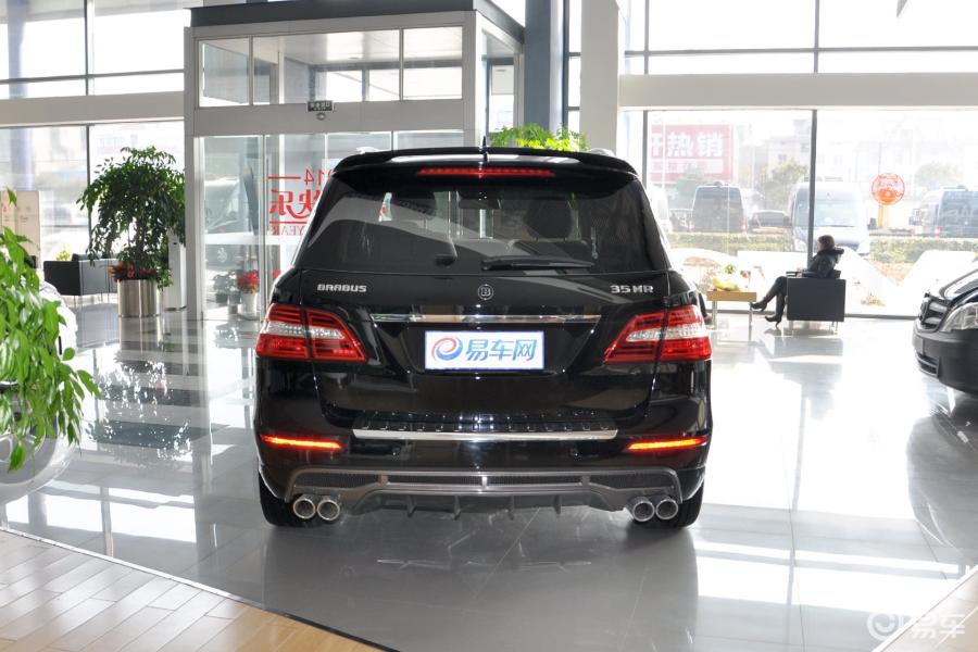 巴博斯m级 正车尾图