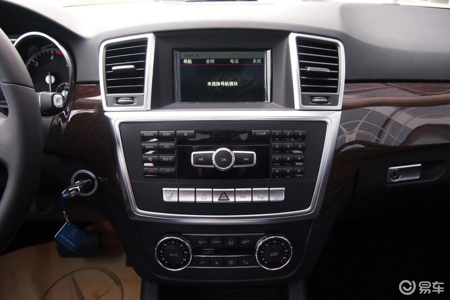 【奔驰m级2014款ml350 4matic 柴油版中控台整体汽车图片-汽车图片