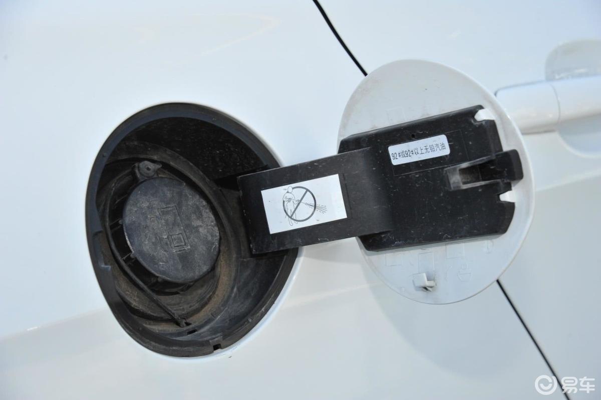 【标致3082013款1.