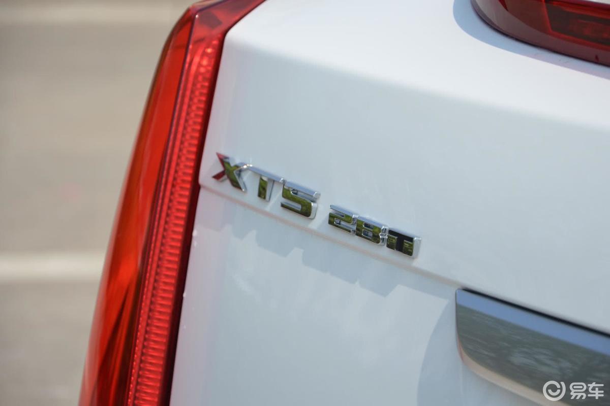 【凯迪拉克xts2014款28t 豪华型尾标汽车图片-汽车图片大全】-易车