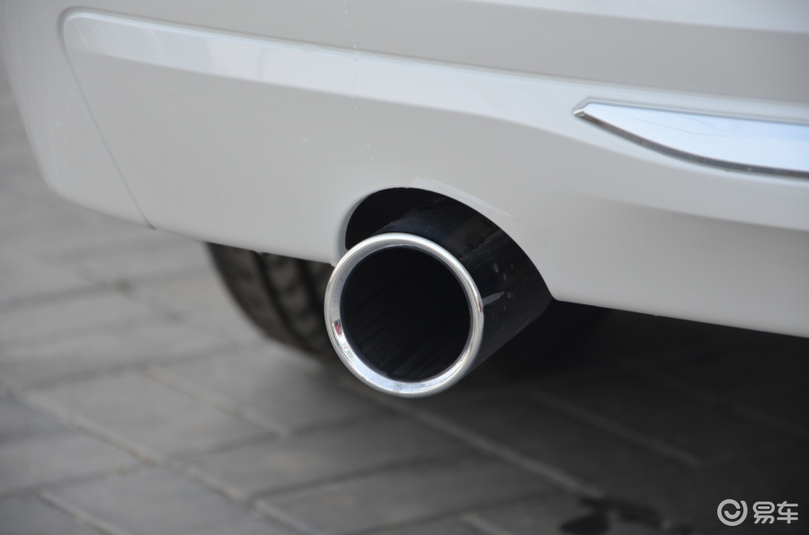 【宝马3系2014款320li 豪华设计套装排气管(排气管装饰罩)汽车图片
