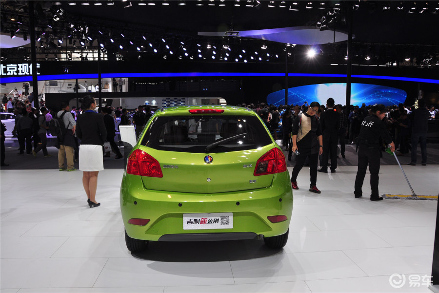 吉利汽车  美日 不限 2014款  2011款  不限 两厢1.5l 自动 精英型